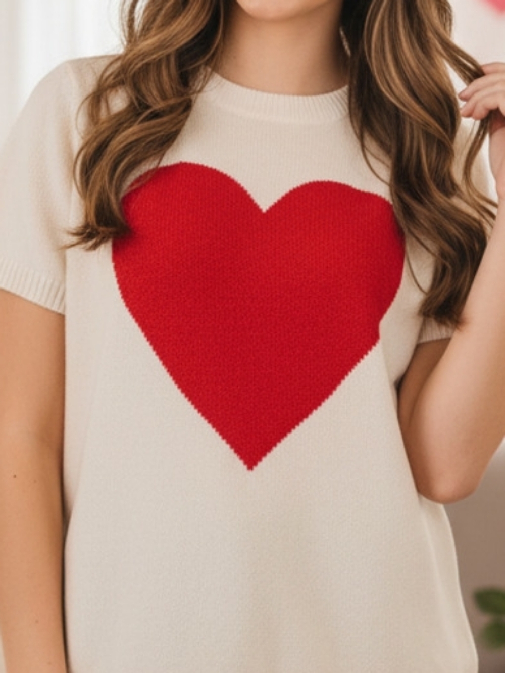 Source Unknown Cream Short-Sleeve Top with Red Heart